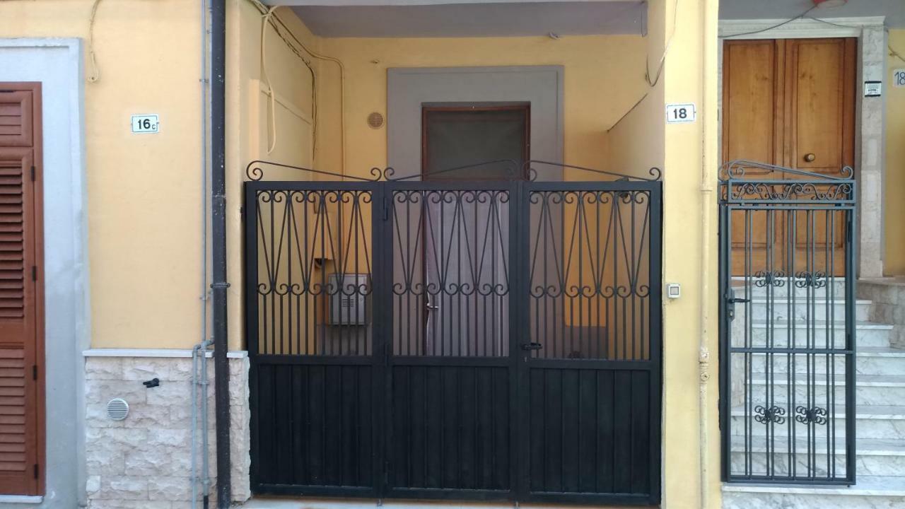 Casa Chiara Imbarco Isole Tremiti Villa Termoli Exterior foto